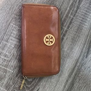 Tory Burch Wallet